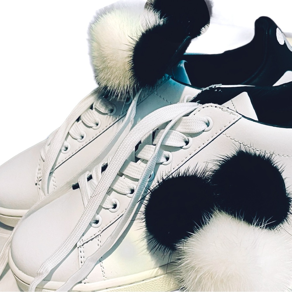 NWT Master of Arts (MOA) Mickey Mouse Fur Pom Leather Sneakers Sz 9 / EU 40